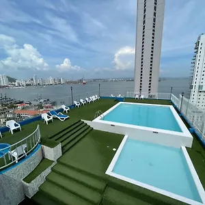 En Edificio Portofino Remodelados Icdi Apartamento